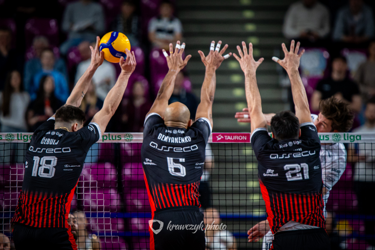 Resovia odwraca losy meczu z Projektem i wciąż walczy o brąz [#PlayOff o 3.m-ce]
