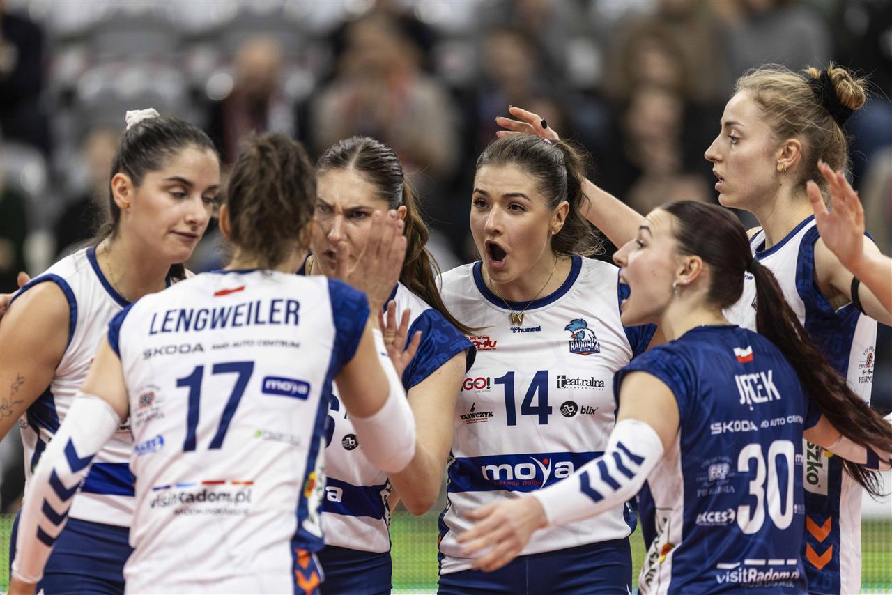 Wyraźne zwycięstwa i zacięta rywalizacja w kluczowych momentach [#11]